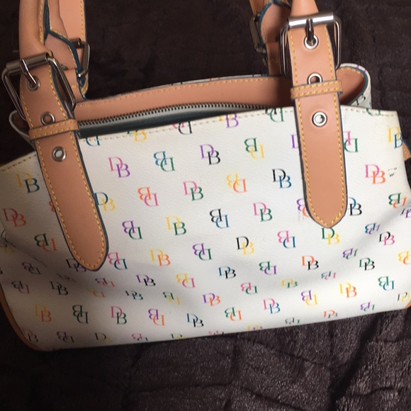 Dooney&bourks purse - Picture 3 of 3